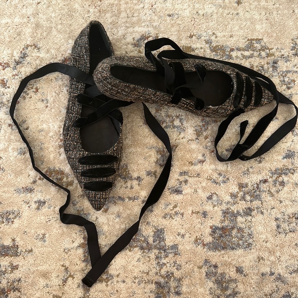 Castañer brand ballet lace up flats excellent condition